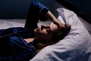 Susah Tidur di Malam Hari? ketahui Gejala Insomnia, Penyebab, pencegahan hingga Pengobatannya